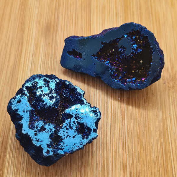 Alternative view of Aura geoda - plava