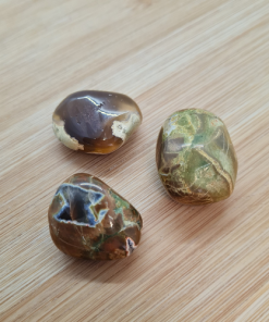Amulet stone - polirani oblutak