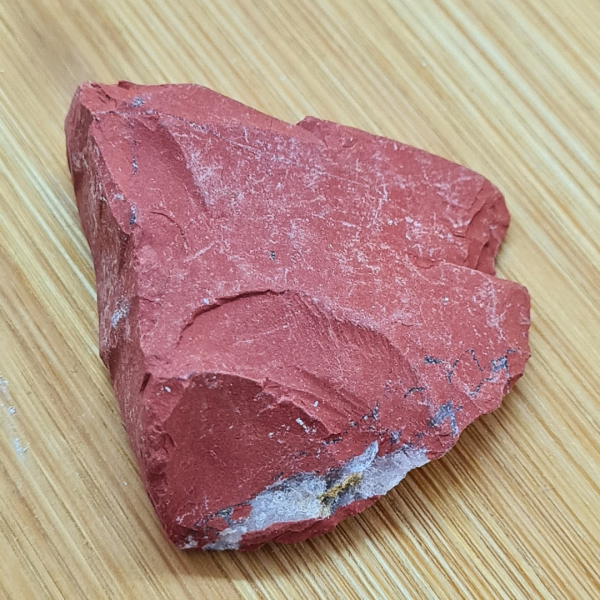 Alternative view of Jaspis Crveni - neobrađeni grumen