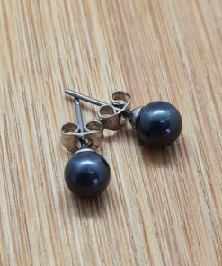 Hematit - naušnice 6mm detalj