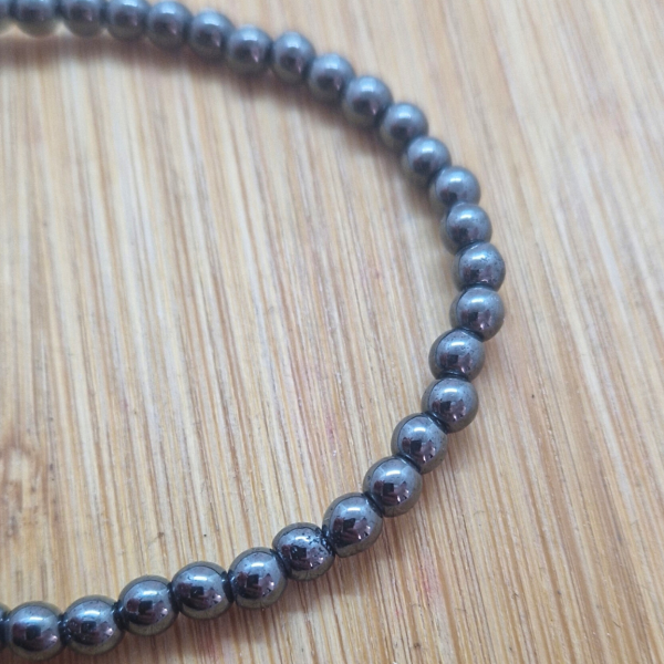 Hematit – narukvica kuglice 4 mm