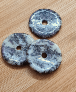 Rubin u matriksu donut oblik veličine 3cm tri komada