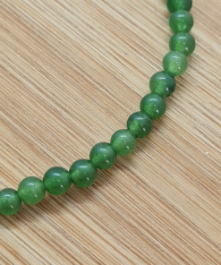 Žad nefrit - narukvica 4 mm detalj