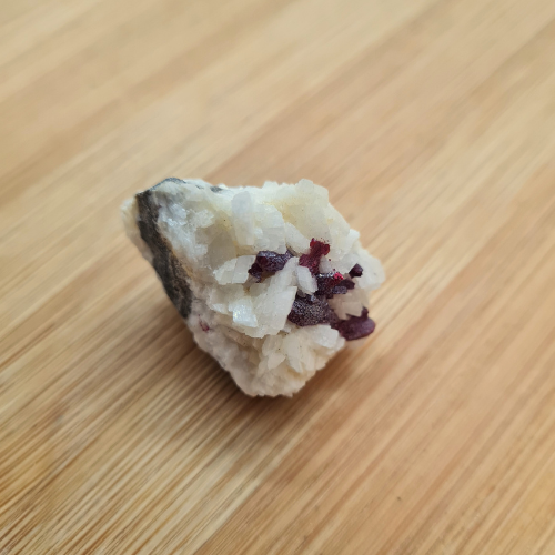 Spinel - neobrađeni