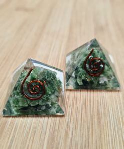 Orgonit piramida - Aventurin 2,8 x 2,8 cm
