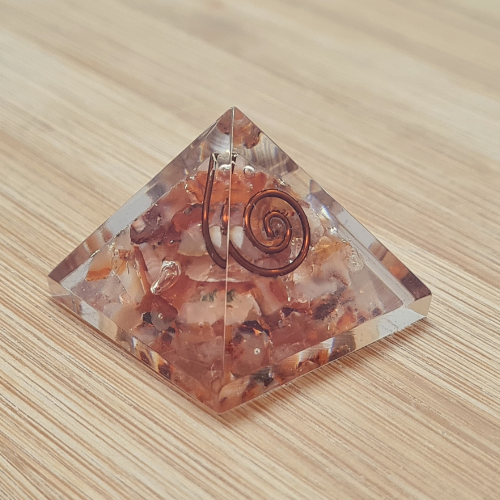 Alternative view of Orgonit piramida - Karneol 2,8 x 2,8 cm