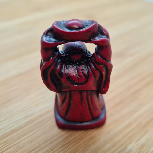 Alternative view of Figura Buddha stojeći s podignutim rukama i zlatom