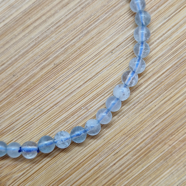 Akvamarin – narukvica kuglice 4 mm