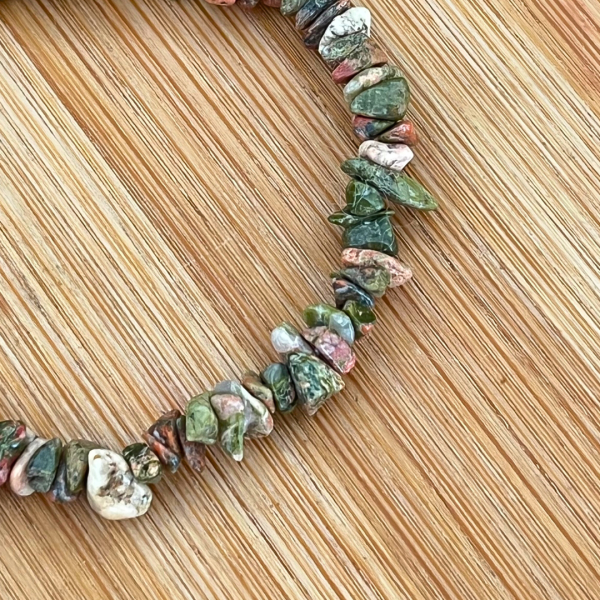 Epidot Unakit – narukvica chips