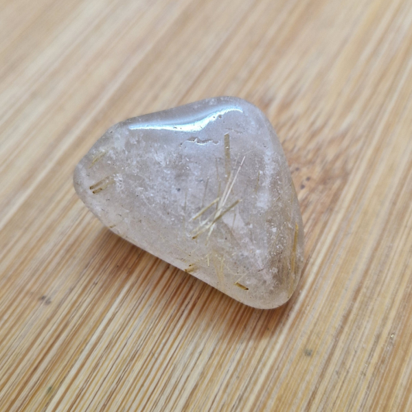 Rutil kvarc – polirani oblutak L