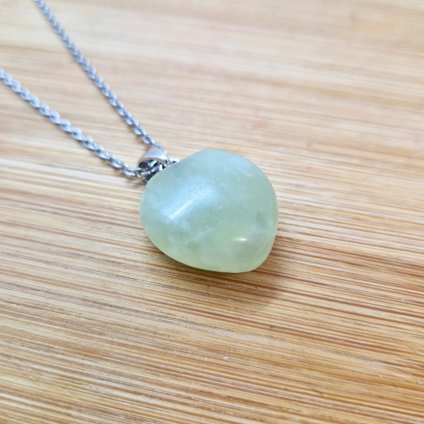 Serpentin žad privjesak srce