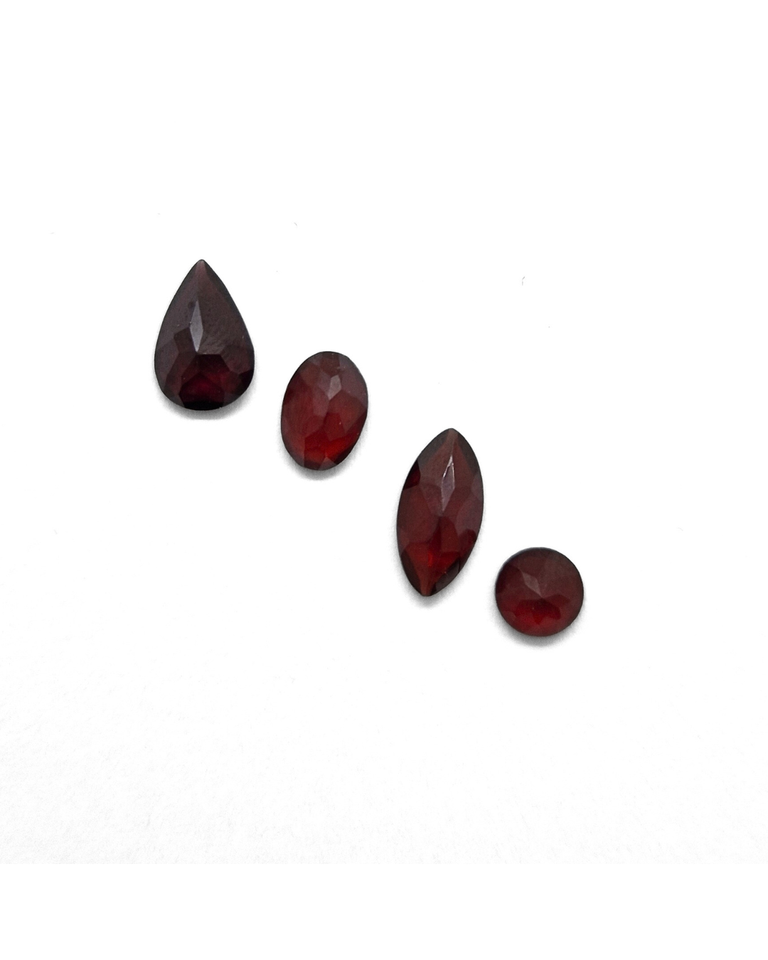 Granat – fasetirani