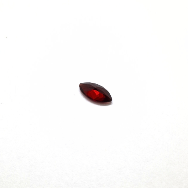 Granat – fasetirani