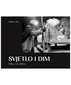 Svjetlo i dim - Indija u crno bijelom