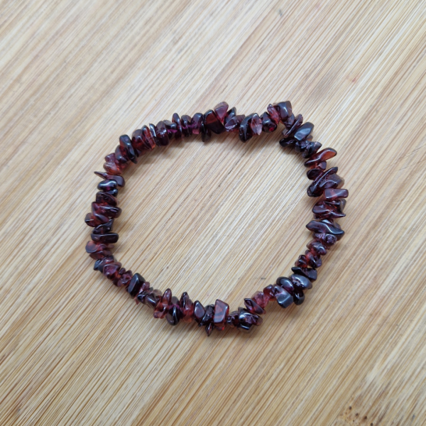 Granat – narukvica chips