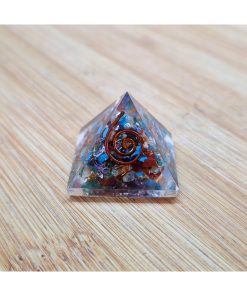 Orgonit piramida – Mix 3 cm